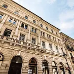 Daire Opera Balkony Luxury With Free Parking Budapeşte