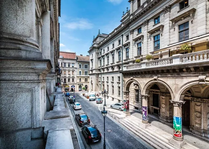 Opera Balkony Luxury With Free Parking Budapest