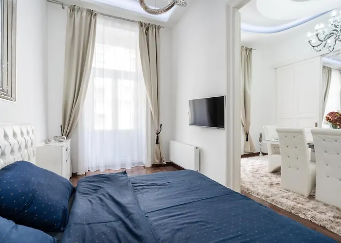 Opera Balkony Luxury With Free Parking Apartamento *