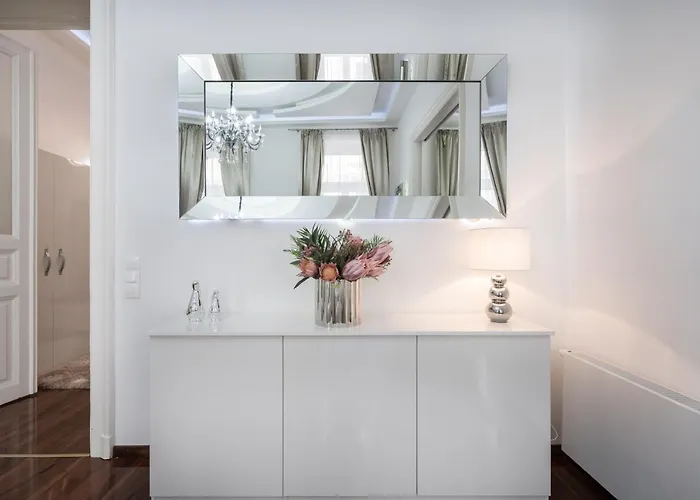 Opera Balkony Luxury With Free Parking Apartamento *