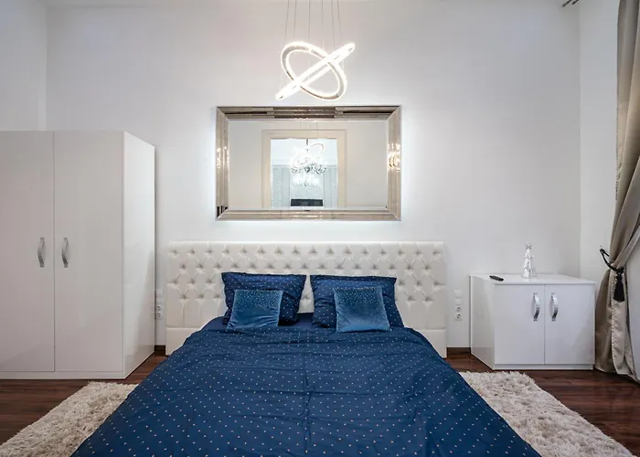 Opera Balkony Luxury With Free Parking Budapest
