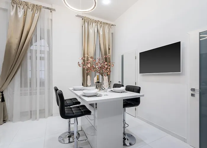 Apartamento Opera Balkony Luxury With Free Parking *
