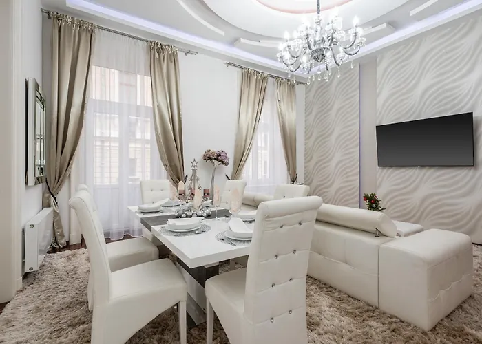 Apartamento Opera Balkony Luxury With Free Parking