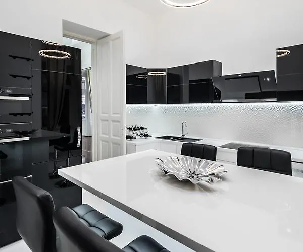 Apartamento Opera Balkony Luxury With Free Parking *
