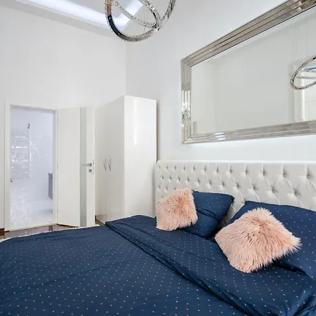 Opera Balkony Luxury With Free Parking Apartmán Budapešť