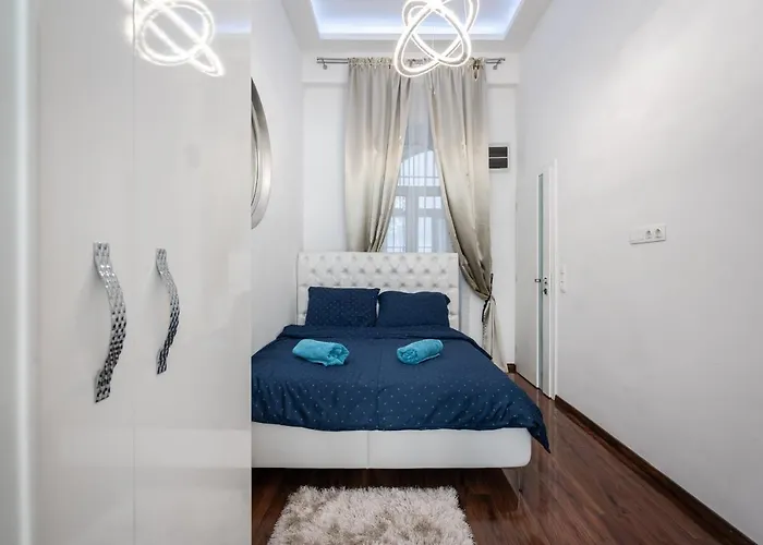 דירה Opera Balkony Luxury With Free Parking בודפשט