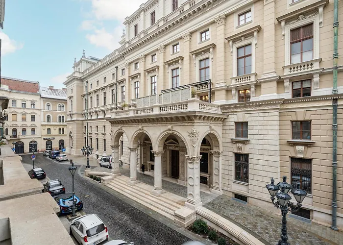 Opera Balkony Luxury With Free Parking Budapesta