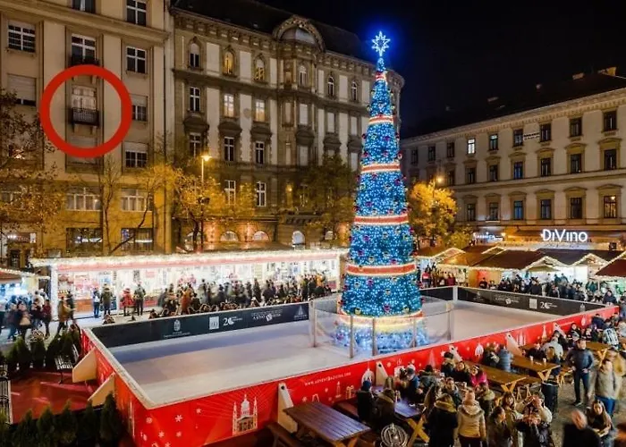 Opera Balkony Luxury With Free Parking *