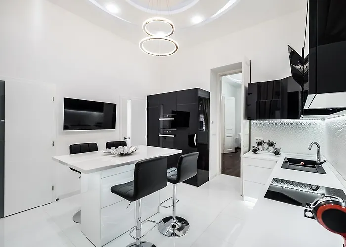 Opera Balkony Luxury With Free Parking Apartament Budapesta