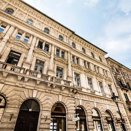 Apartamento Opera Balkony Luxury With Free Parking Budapeste