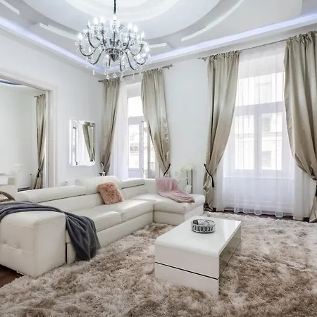Apartamento Opera Balkony Luxury With Free Parking Budapeste
