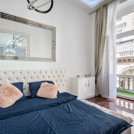 Apartamento Opera Balkony Luxury With Free Parking Budapeste